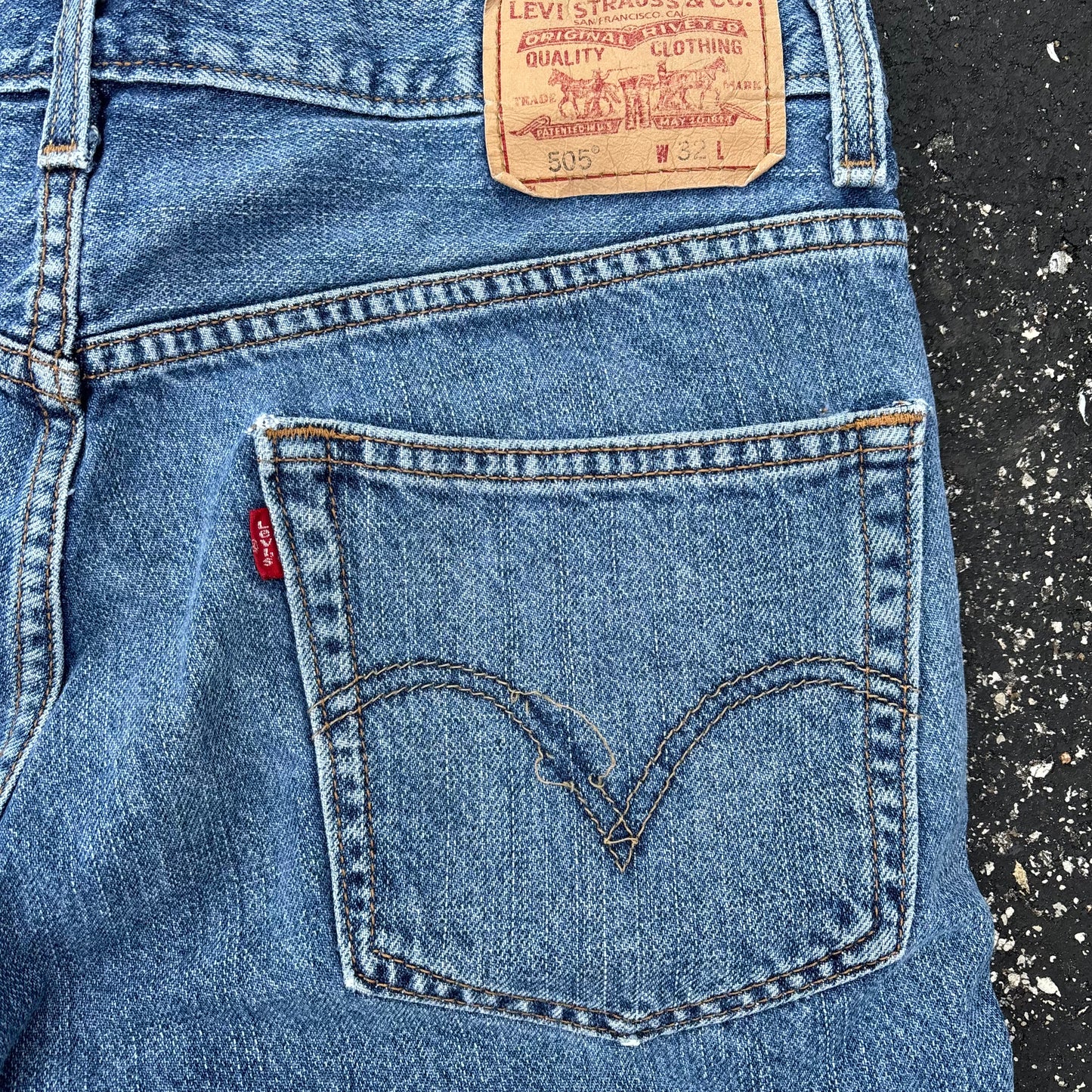 Levi Jorts 32