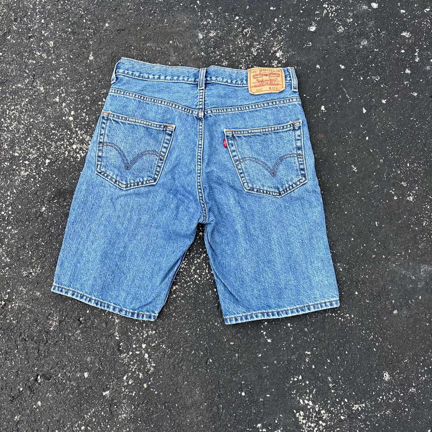 Levi Jorts 32